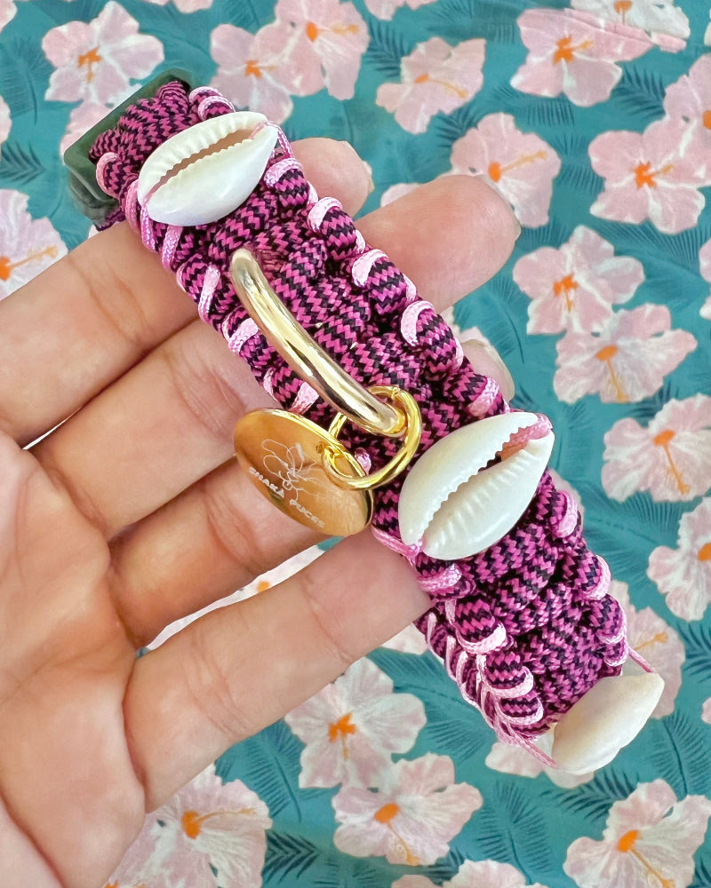 Coastal QT Dog Collar in Purple Cowrie Shell